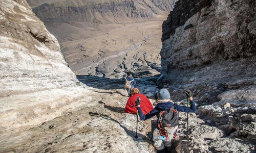 climbing mount oldonyolengai