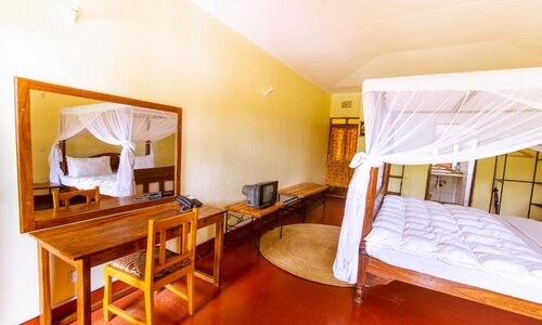 crater rim view inn 1