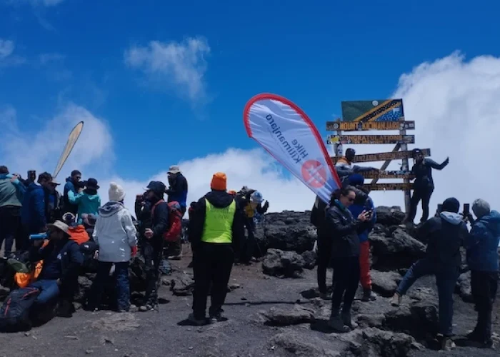 kilimanjaro-lemosho-route-8-days-group-join-trek-uhuru-peak hk1