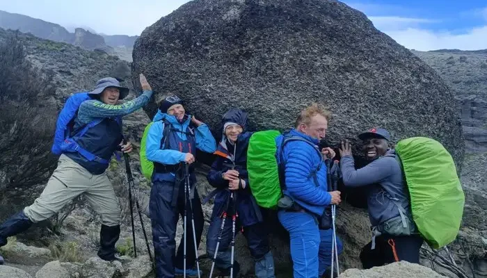 kilimanjaro machame route hk9